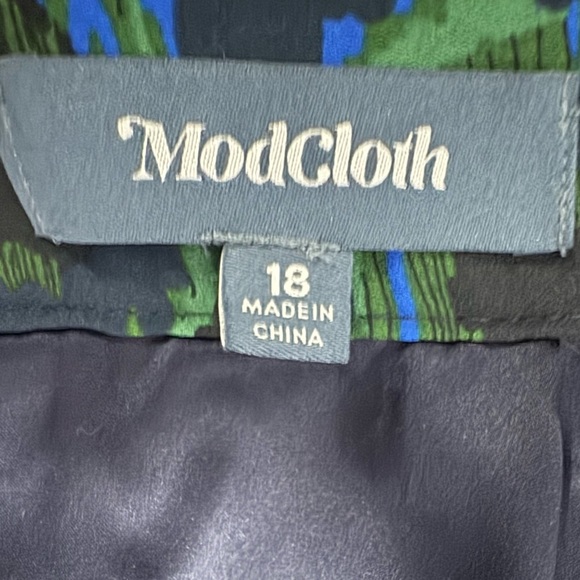 ModCloth Peacock Print Skirt Size 18 - Picture 4 of 5
